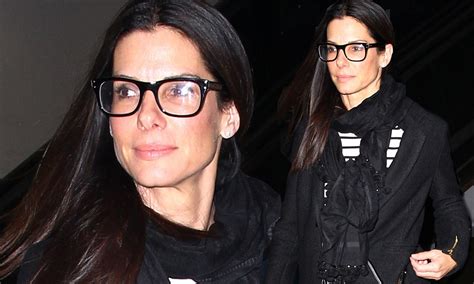 sandra bullock glasses